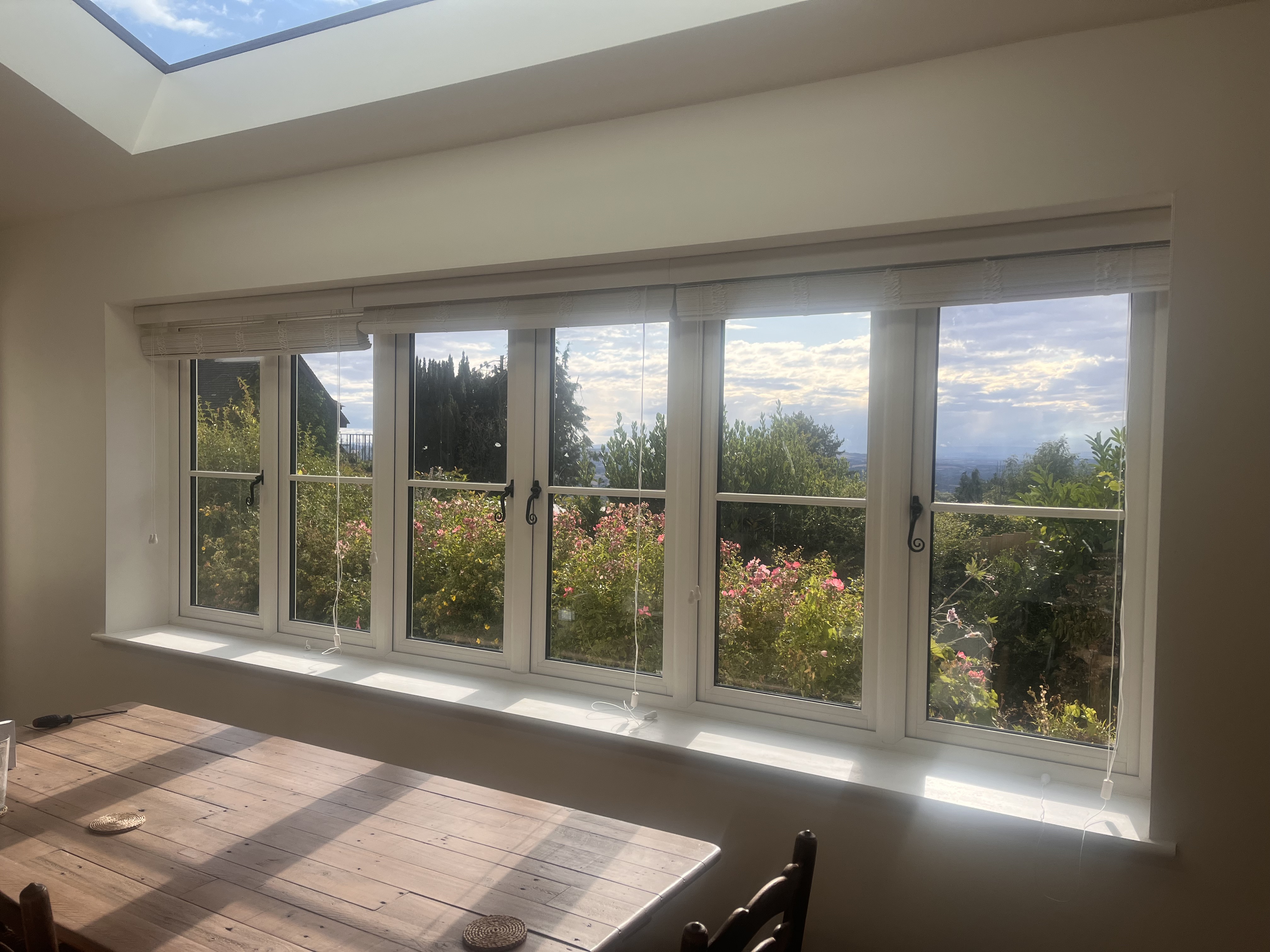 Hanging Blinds